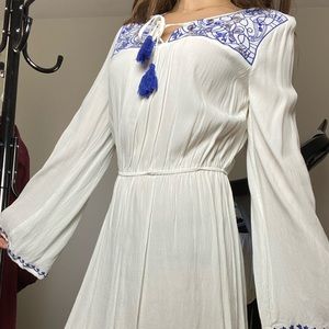 Blue and white embroidery dress